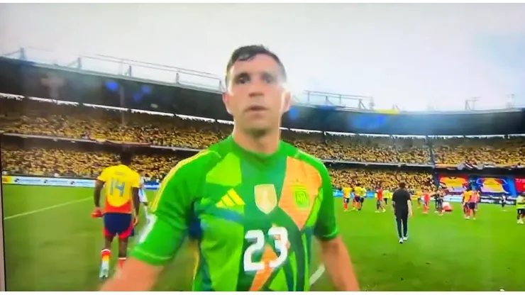 La reacción de Emiliano Martínez.