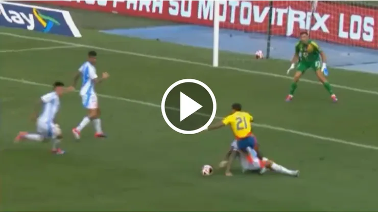 El polémico penal en Colombia vs. Argentina