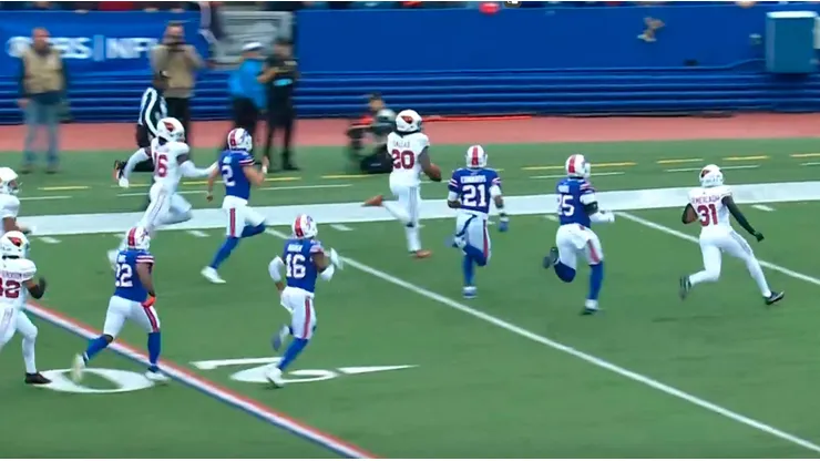 La anotación se dio en el cruce entre los Bills y los Cardinals.