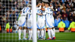 Argentina se hizo fuerte en Núñez y goleó a Chile por 3 a 0.