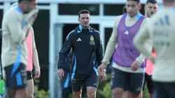 Scaloni, el que lleva la batuta del campeón del mundo.