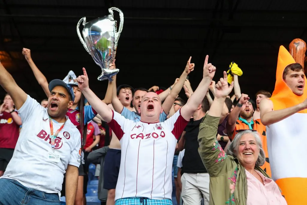 Los hinchas del Aston Villa estaban esperanzados con la Champions League pero ahora están disgustados. IMAGO