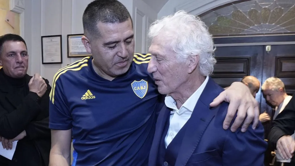 José Pekerman junto a Riquelme.