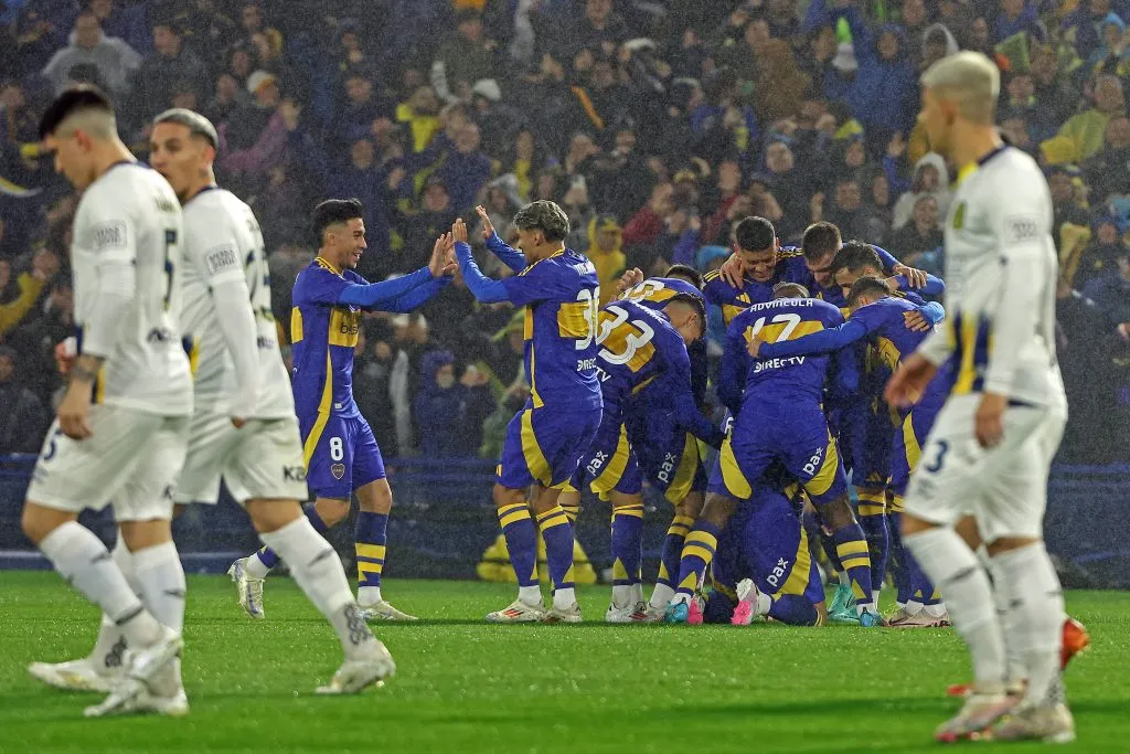 Boca derrotó 2 a 1 a Rosario Central y se perfiló para volver a jugar la Copa Libertadores.
