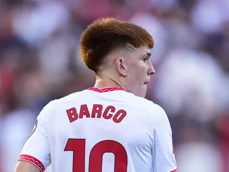 Revelan que la relación entre el Colo Barco y el DT de Sevilla está rota y se condiciona su futuro: "Chico raro"