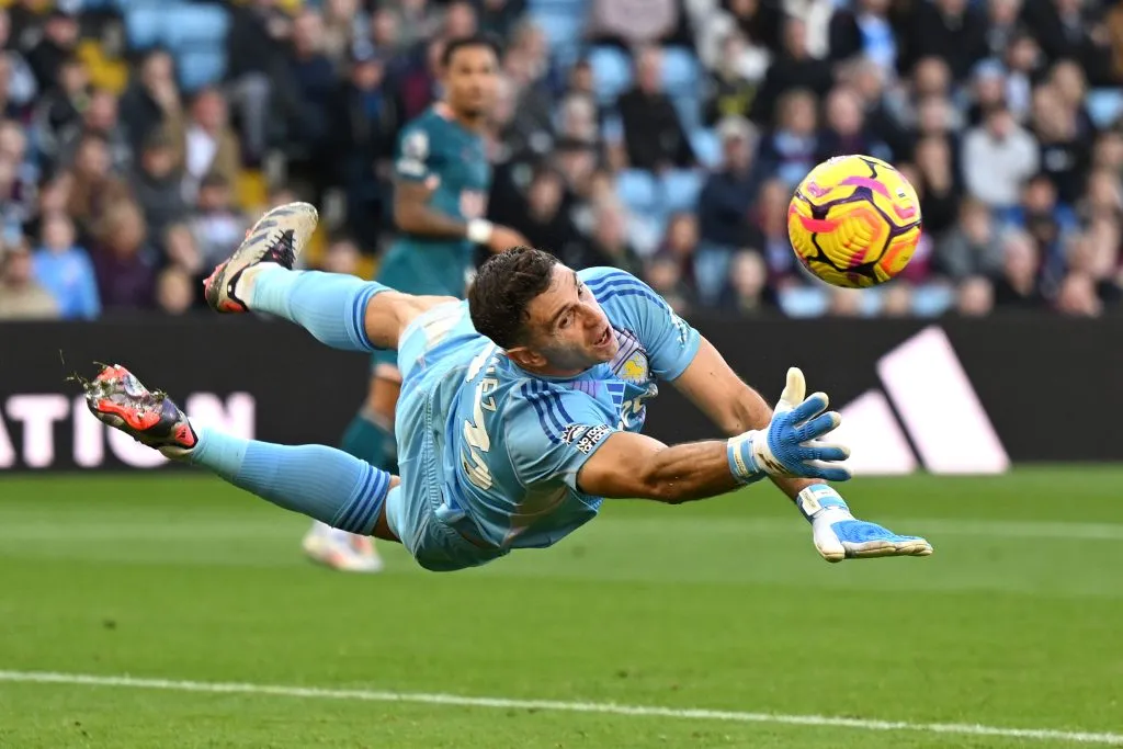 Dibu Martínez, el mejor arquero del mundo.