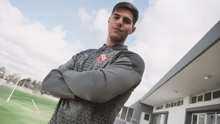 "Pellegrino no vino a Independiente desde el Milan para jugar atrás de Laso"