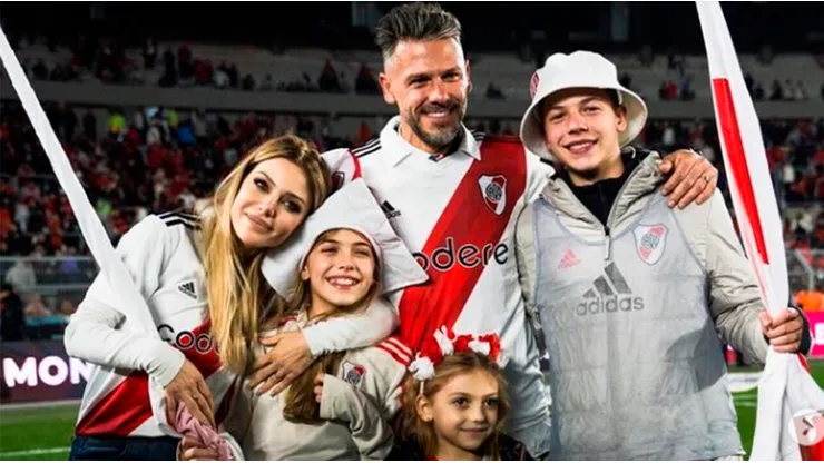La familia Demichelis con la de River