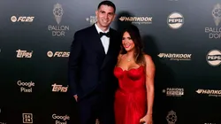 La reacción de Dibu Martínez al abucheo de los franceses en su llegada a la gala del Balón de Oro 2024