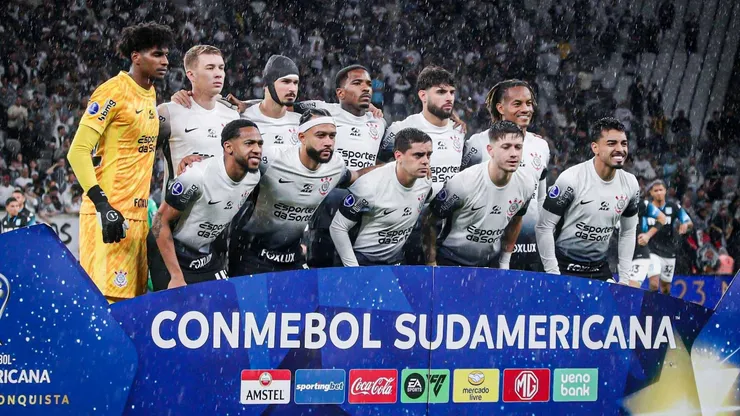 El Corinthians de Ramón Díaz denunció actos racistas de un hincha de Racing: "Lastima a todo un país"