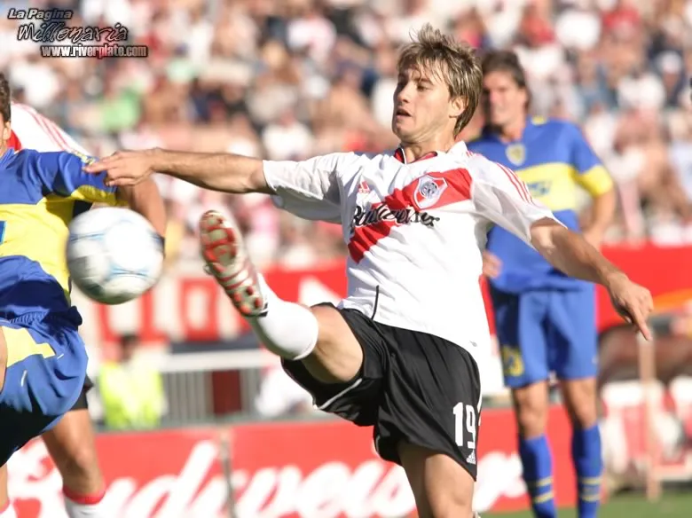River le ganó 2 a 0 a Boca por el Apertura 2004 y uno de los tantos fue de la Gata. (Foto: Archivo La Página Millonaria).