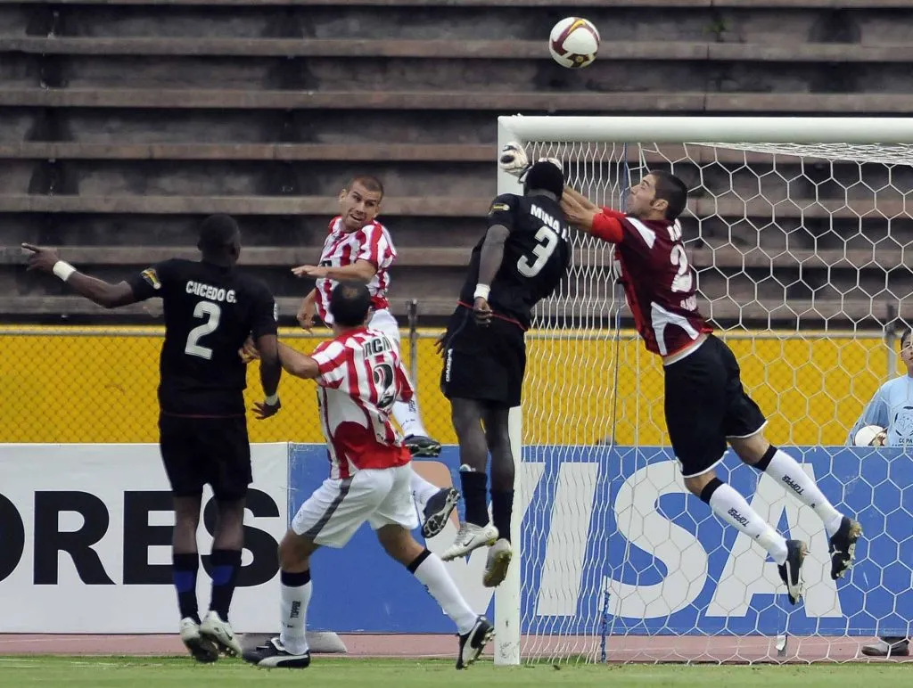 Andújar con Estudiantes en la Libertadores 2009. (Foto: IMAGO).