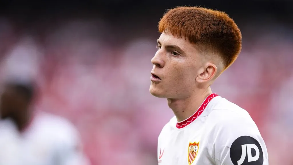 El Colo Barco tiene poca acción en Sevilla. (IMAGO)