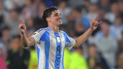 Los hinchas de la Selección Argentina criticaron a Simeone por la actuación de Julián Álvarez