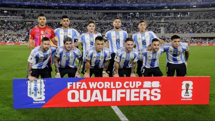 Los once titulares de Argentina ante Bolivia.