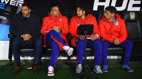 Gago y su cuerpo técnico en Chivas