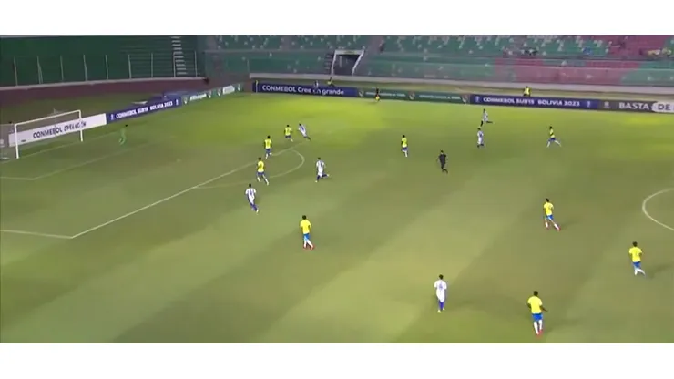 El golazo de Felipe Esquivel a Brasil.