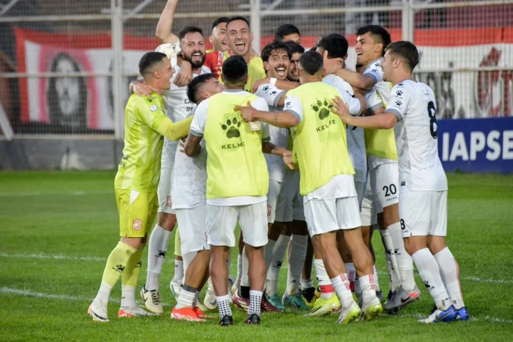 San Martín de Tucumán, el primer finalista.