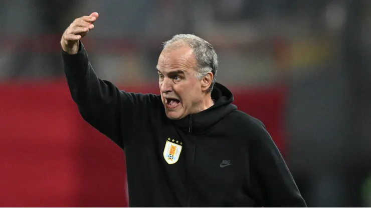"Cama a Bielsa": la denuncia que fue tendencia tras la derrota de Uruguay ante Perú
