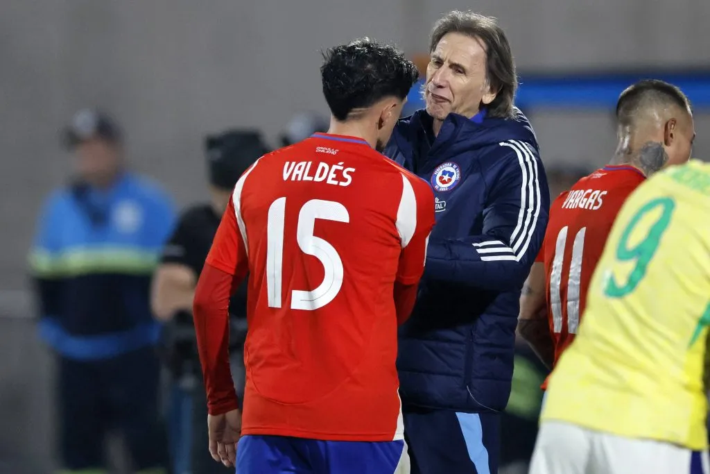 Gareca sigue en Chile pese a la crisis