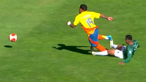 Roger Martínez salió lesionado ante Bolivia.