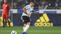 Santiago Colombatto con la camiseta de la Selección Argentina.