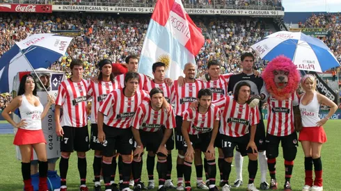 El equipo de Estudiantes campeón del Apertura 2006.