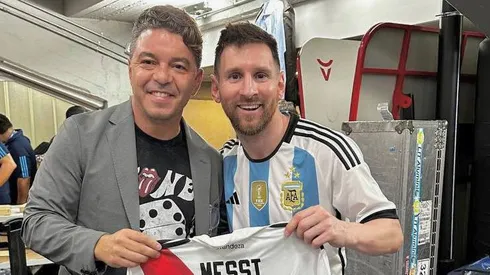 Marcelo Gallardo junto a Lionel Messi