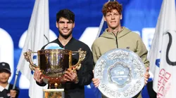 Alcaraz y Sinner en la premiación del ATP de Beijing.