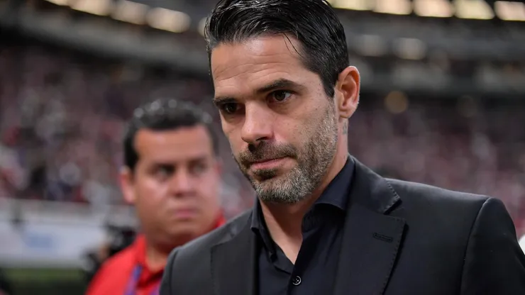 Fernando Gago aún debe arreglar su salida de las Chivas de Guadalajara.