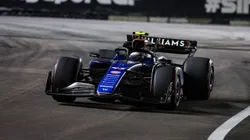 El auto de Franco Colapinto, piloto argentino durante el GP de Singapur.