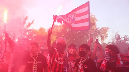 Se confirmó la sanción al Atlético de Madrid por los incidentes que ocasionaron sus ultras: "Contundente y severa"