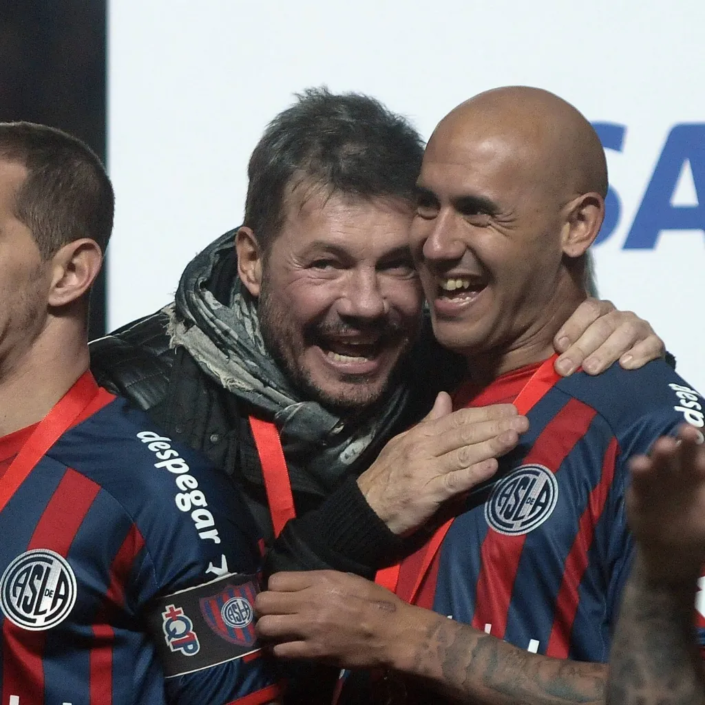Tinelli junto a Mercier tras ganar la Libertadores 2014. (Foto: IMAGO).