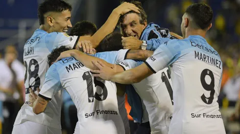 Racing venció a Rosario Central y es escolta de Vélez.