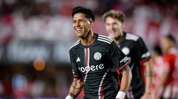 La alegría de Meza por su gol ante Estudiantes.