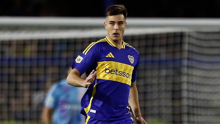 Aaron Anselmino se va de Boca.