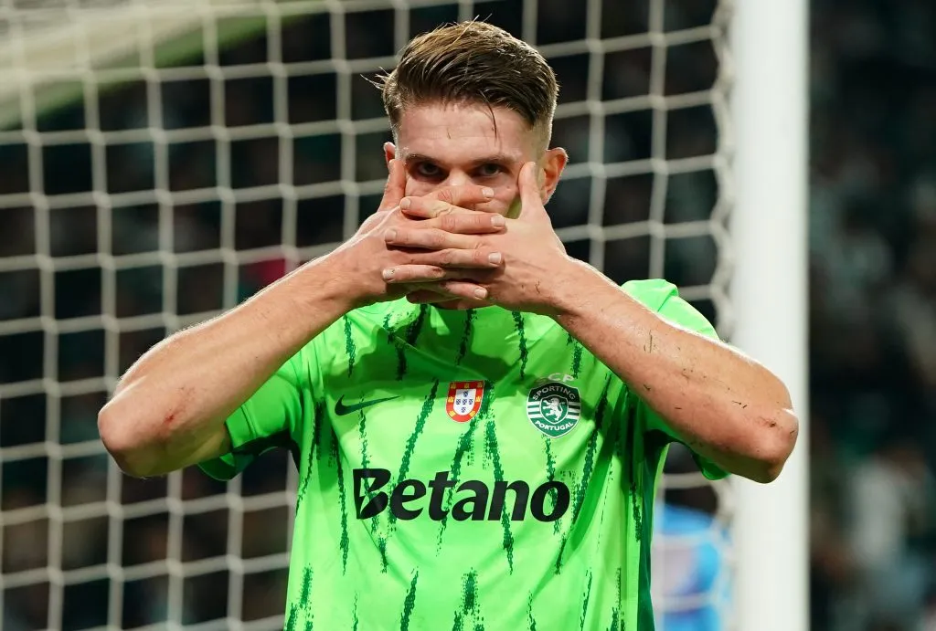 Viktor Einar Gyökeres, delantero de moda en Europa.