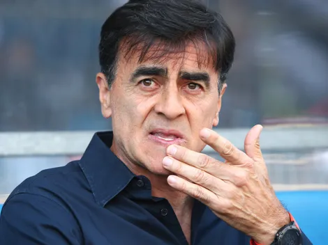 Gustavo Quinteros no dirige en Vélez vs. Estudiantes por el casamiento de su hija