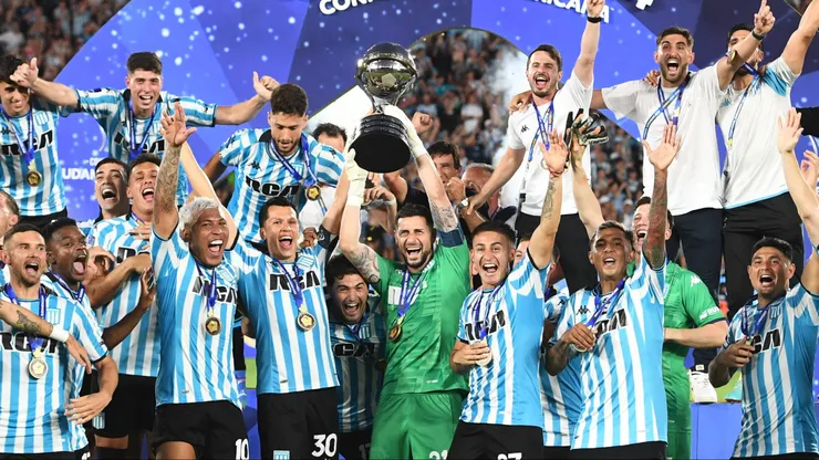 Racing oficializó la compra de Santiago Sosa