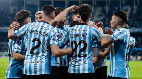 Los jugadores de Racing Club festejan uno de los tantos en la goleada ante Coquimbo Unido en la Copa Conmebol Sudamericana 2024.