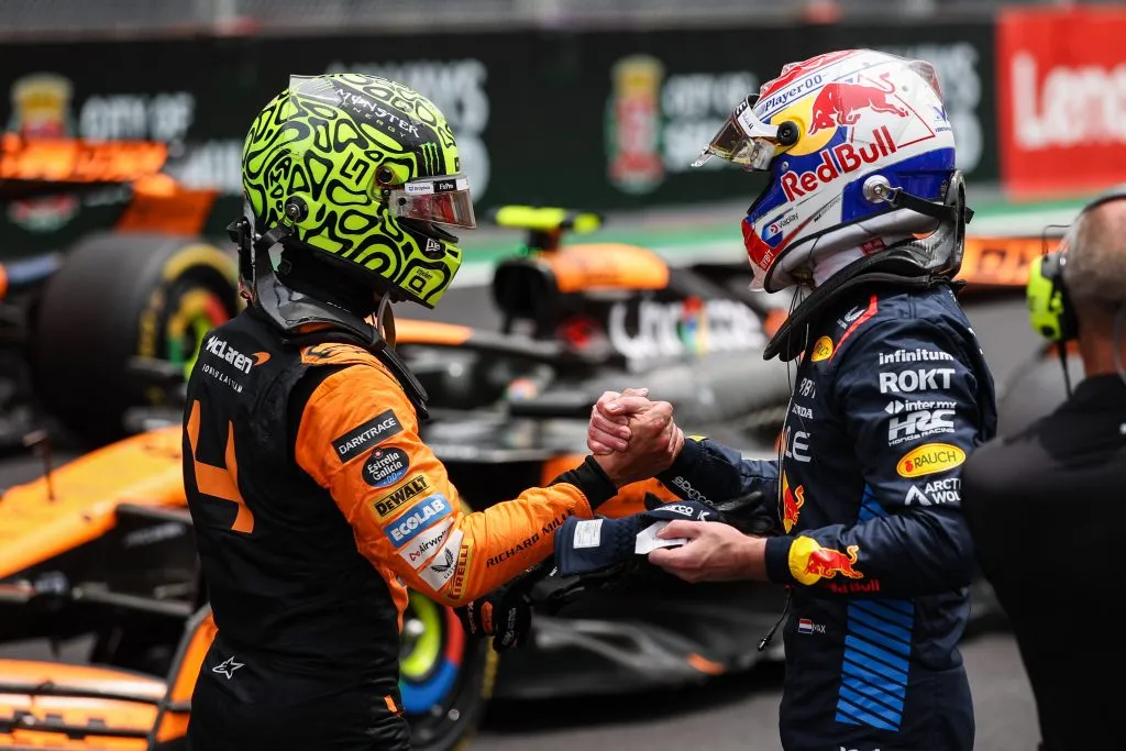 Norris y Verstappen son quienes siguen en carrera por el campeonato. IMAGO