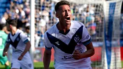 Brian Romero festeja su gol contra Racing Club de Avellaneda en la victoria de Vélez Sarsfield, en la fecha 17 de la Liga Profesional 2024.