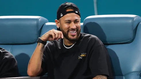 La compra de 54 millones que hizo Neymar en Dubai mientras se resuelve su llegada a Santos