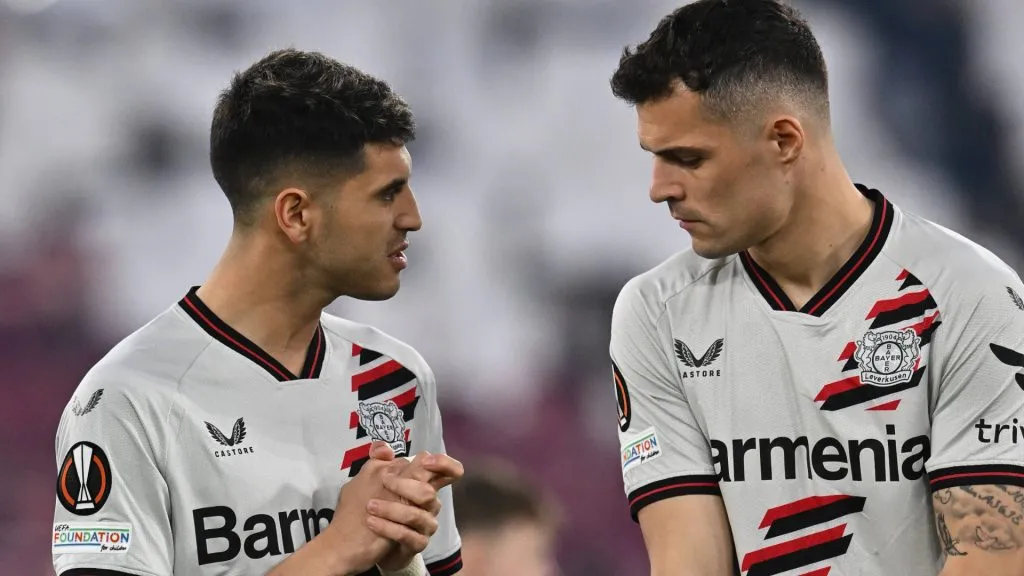 Exequiel Palacios y Granit Xhaka, figuras del Leverkusen (IMAGO / Sebastian Frej).