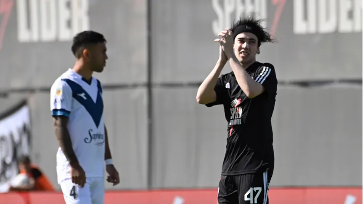 Spreen en su debut con Riestra.