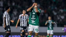 Jugador de Guaraní, en un partido ante Santos en la Serie B de Brasil.