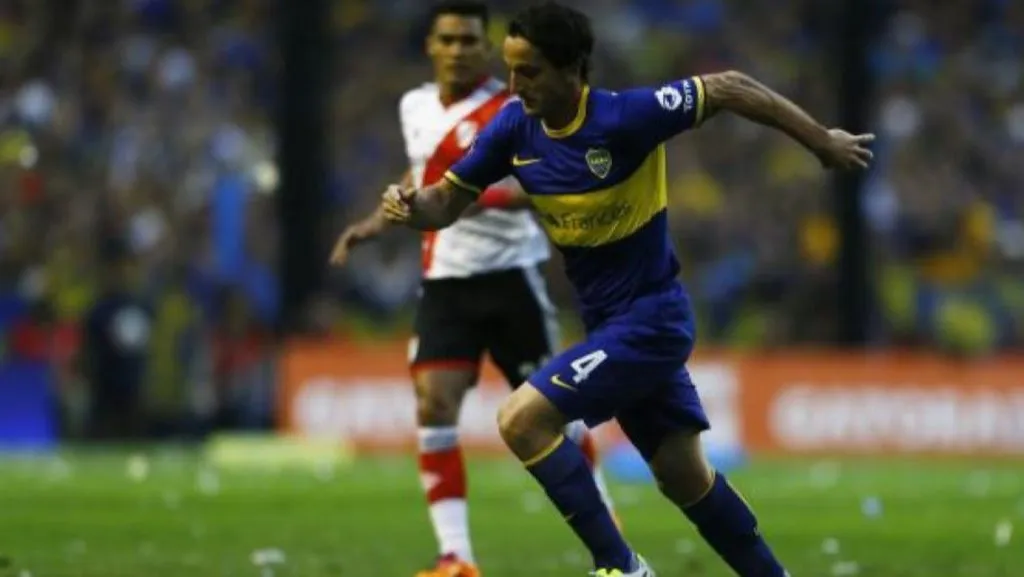 El lateral no dio la talla en el semestre que jugó en el club (Boca Historia)