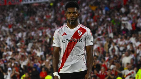 Miguel Borja se lesionó previo al partido con Independiente.