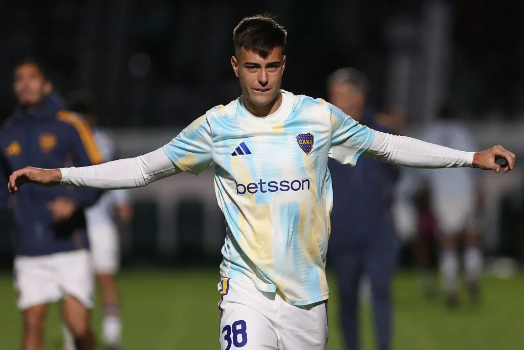 Aaron Anselmino, la joya en la defensa de Boca (Getty)