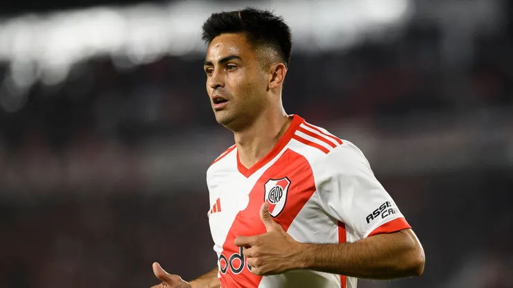 Pity Martínez con la camiseta de River.